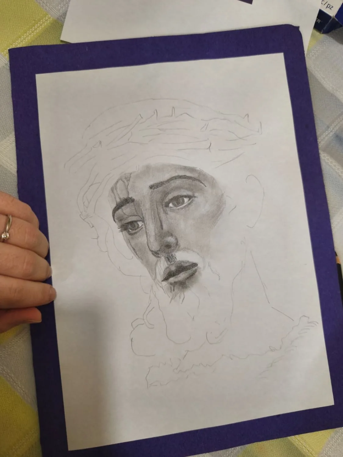 Proceso grafito Serie 10 · Dibujo cofrade papel blanco en construcción · Sandra Arenas Sevilla
