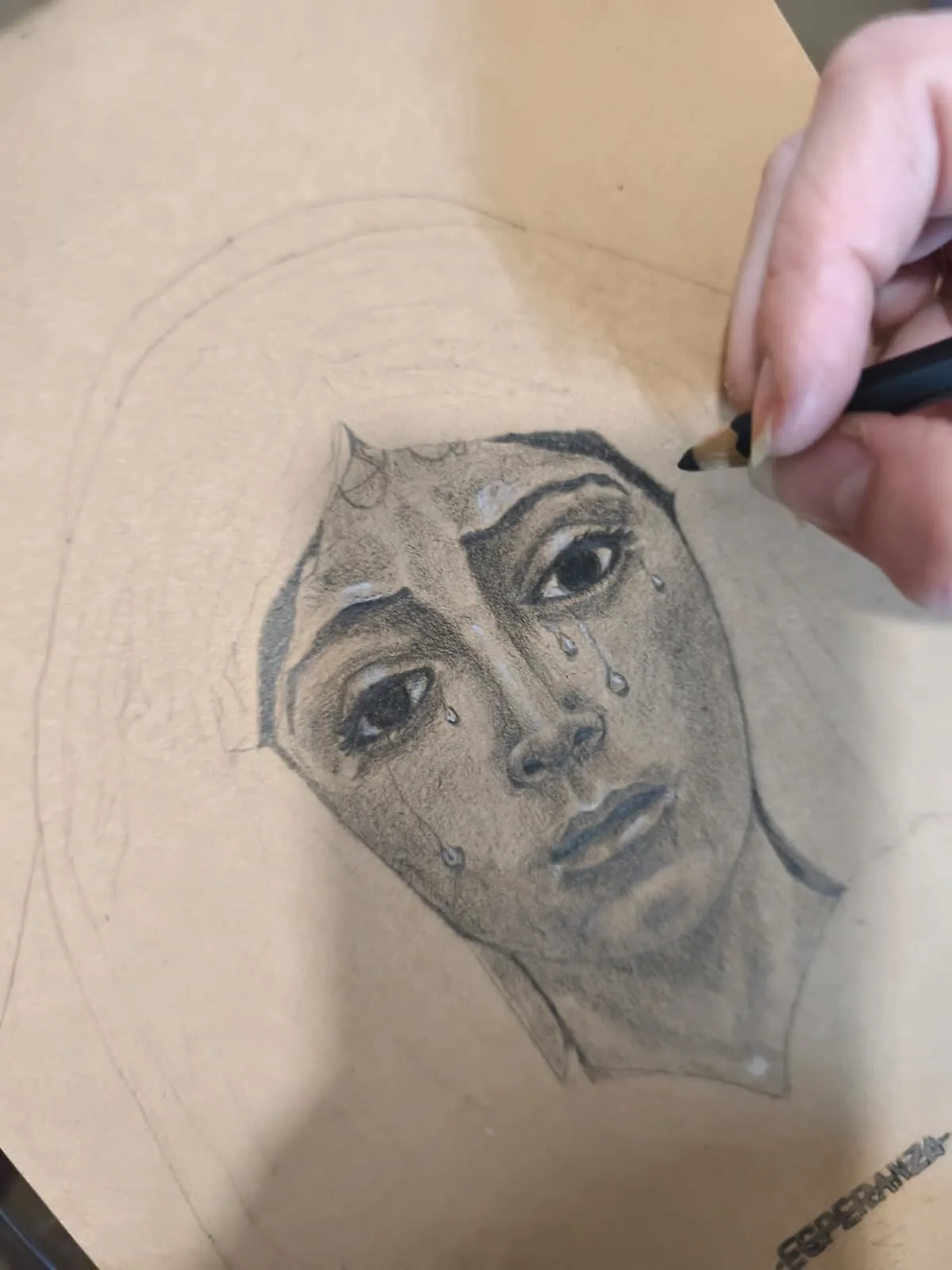 Proceso grafito Serie 8 · Arte cofrade sobre papel Kraft en proceso · Sandra Arenas Sevilla