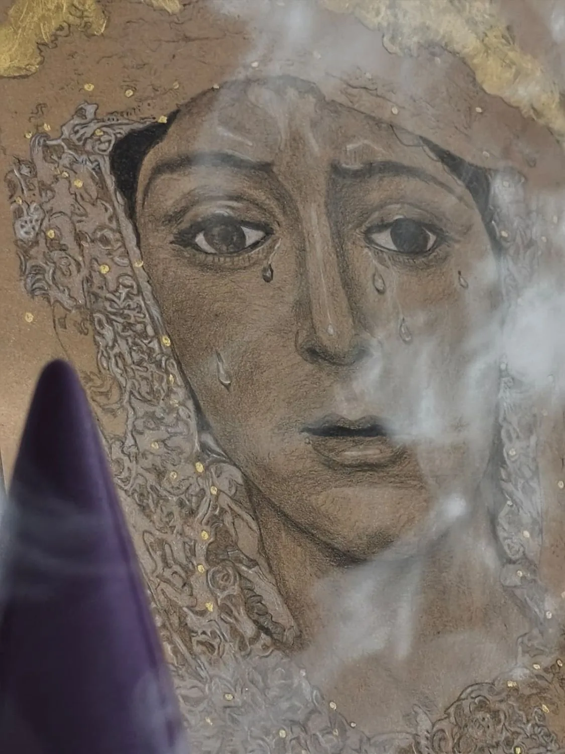 Detalle fondo Virgen Macarena · Grafito sobre papel Kraft · Arte cofrade sevillano · Sandra Arenas